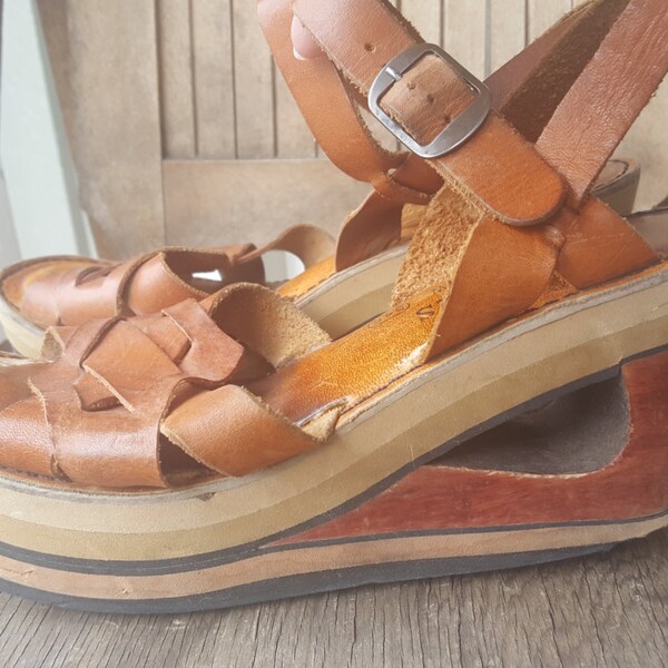 Bussum / / / lederen 70s platformen