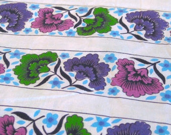 By the Yard x 36"W - Vintage Fabric - Purple & Pink - 1950's - Quilting material - textile - sewing supply - Flowers - Retro