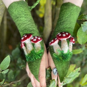 Toadstool gloves, gift for her, armwarmers, gauntlets, cuffs, fingerless gloves, wool mittens, fairyclothing, mushroom gloves