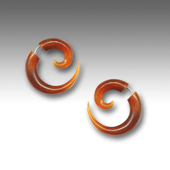 Fake Gauge Earrings , Amber Horn Spiral Earrings, Rare Caramel Horn, Tribal Earrings, Fake Piercing, Fake Plugs, SA2