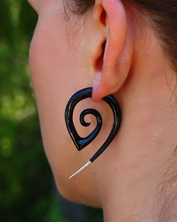 45 Ear Tattoo Ideas For Your Next Ink | Bored Panda