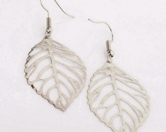 Silver Leaf Earrings, Dangle Earrings, Silver Dangling Earrings, Silver Woodland Jewelry, BOHO Jewelry, Silver Dangling Earrings, 019