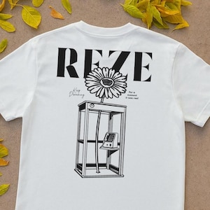 When Less is More: The Allure of Minimalist Anime Graphic Tees