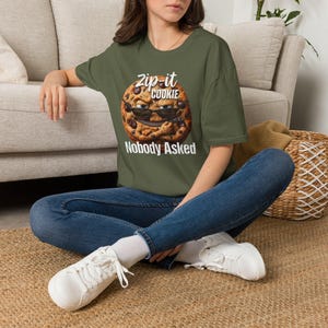 Camiseta Zip-it Cookie / Gráfico de galleta con chispas de chocolate