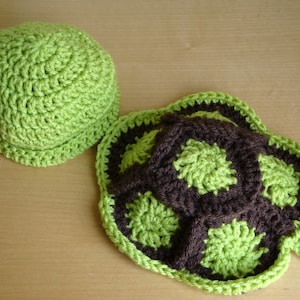 Newborn Baby Turtle Hat and Shell Photo Prop - Crochet Newborn Photo Prop - Hand Made