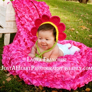 Flower Bonnet Hat - Newborn Photo Prop Hat, Crochet Daisy Hat, Baby Girl Photo Prop image 4