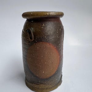 Bizen vaas met botamochi-vlameffect | Houtgestookt bloemenschip van Japans aardewerk