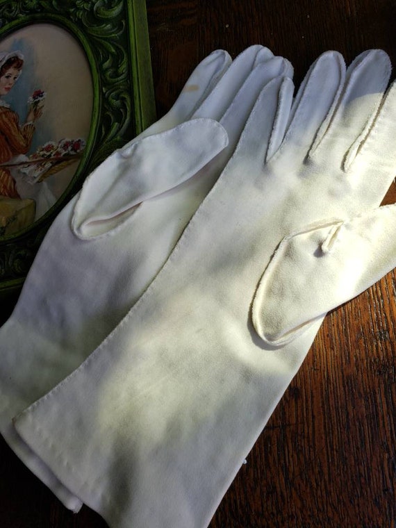 Vintage beaded cream gloves 1960s small - image 6
