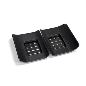 Puede incluir: Dos componentes de pl&aacute;stico negro, curvos y rectangulares, con una rejilla central empotrada que presenta doce ranuras de ventilaci&oacute;n rectangulares cada uno. Los objetos est&aacute;n colocados lado a lado, con el texto GAVILAND 3D SOLUTIONS visible.