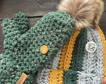 Green  Bay Crochet hat mitten set, Handmade chunky oversized mittens and hat set, crochet knit mittens, wool blend,  Green Bay GB gift