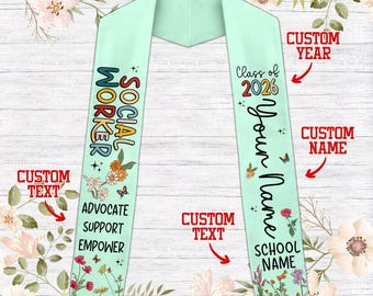 Estola personalizada para formatura de assistente social, faixa personalizada com nome e ano letivo da turma de 2026, arranjo floral para cerimônia de formatura com o tema "Apoio e Empoderamento de Defensores".