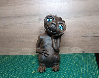 Figura vintage estilo E.T. de los años 80 / Coleccionable de ciencia ficción no autorizado / Exhibición de extraterrestres de películas retro / Juguete nostálgico
