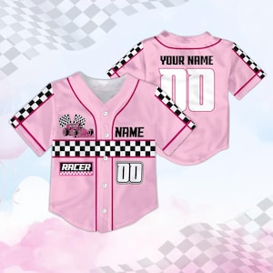 Benutzerdefinierter Name und Nummer Pink Racing Baseball Jersey, personalisierte Mädchen Rennwagen-Teamuniform, Pink Checkered Flagge Geschwindigkeitsstil Button Up