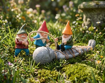 Divertente statuetta di gnomo alieno pescatore, statuetta di gnomo da giardino in resina, stravagante decorazione per esterni, ornamento alieno bizzarro, regalo umoristico per gnomi da giardino