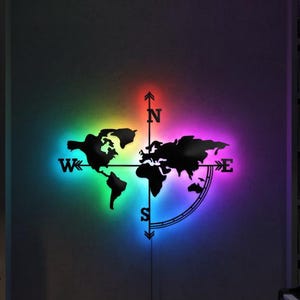 Mapa Mundi com Bússola LED em Metal para Parede | Decoração Moderna de Viagem