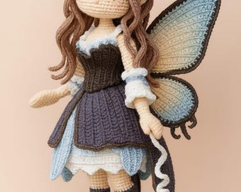 Patrón de crochet para Elera la mariposa: Muñeca hada amigurumi (archivo PDF)