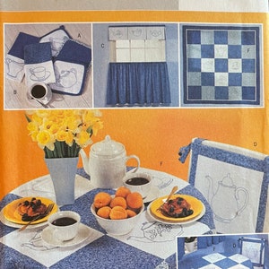 Butterick 3929 Bluework Kitchen Sewing Pattern, UNCUT, Potholder, Towel, Window Treatment, Chair Topper, Tablecloth, Quilt