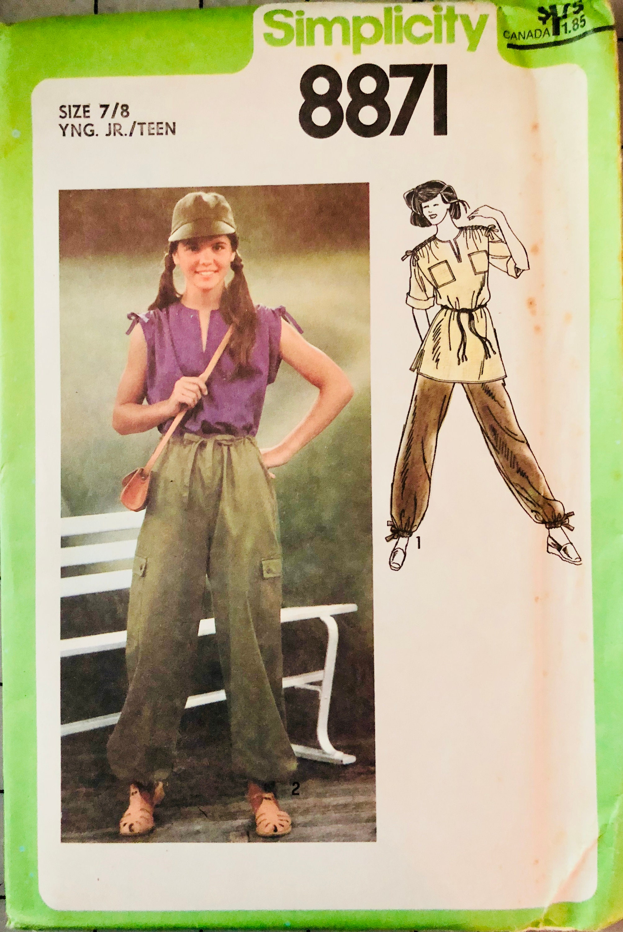 Simplicity 8871, Size 7/8, Young Jr. Teen, Pullover Tunic or Top