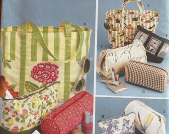 Simplicity 9949 Bags in Various Sizes Sewing Pattern, UNCUT, Tote Bags, Gag, Tissue Cover, Travel Accessories, Makeup Bag, Toiletries