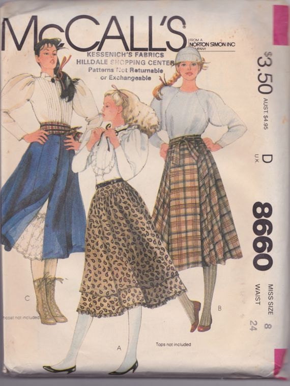 Pleated Skirt 1983 Women's Fashion Mccall's 8660, Size - Main Image
