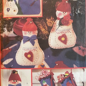 Butterick 5181 Snow Jinglers Sewing Pattern, UNCUT, Seasonal Decor, Snowman Decor, Stockings, Cardholder, Placemat, Ornaments, Tree Skirt