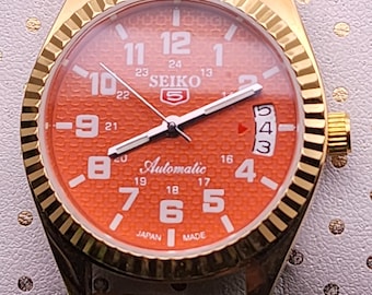 Vintage Seiko 5 automatisk klocka, orange urtavla, 35 mm unisex
