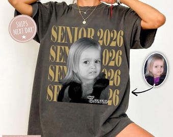 Personalised Vintage Senior Shirt, Custom Photo And Year Graduate Picture Shirt, Class of 2026 Graduation Gift, Retro Senior Boy Girl Shirt
