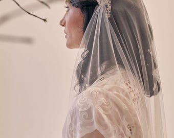 Aurelia Juliet Cap Veil- vintage style, bridal headpiece
