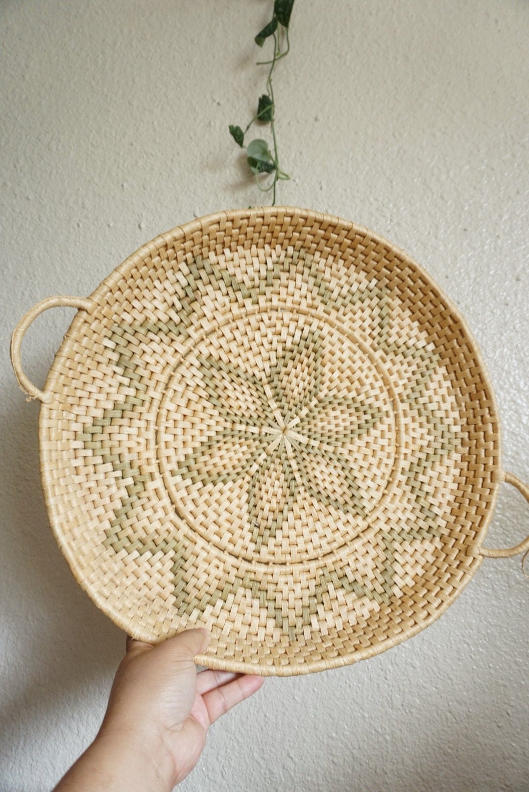 Large Starburst Sage Green Round Woven Seagrass Tray ...