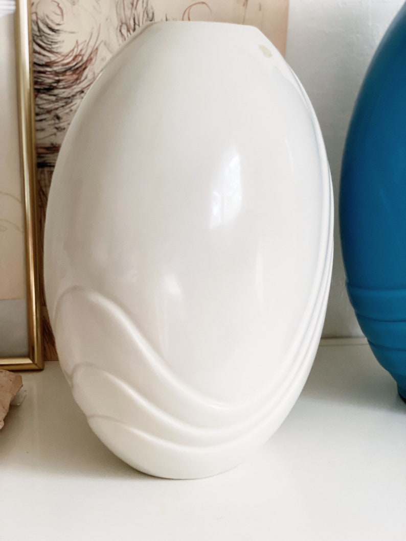 Large Tall White Haeger Porcelain Ceramic Vase Post Modern Art Deco Style image 3