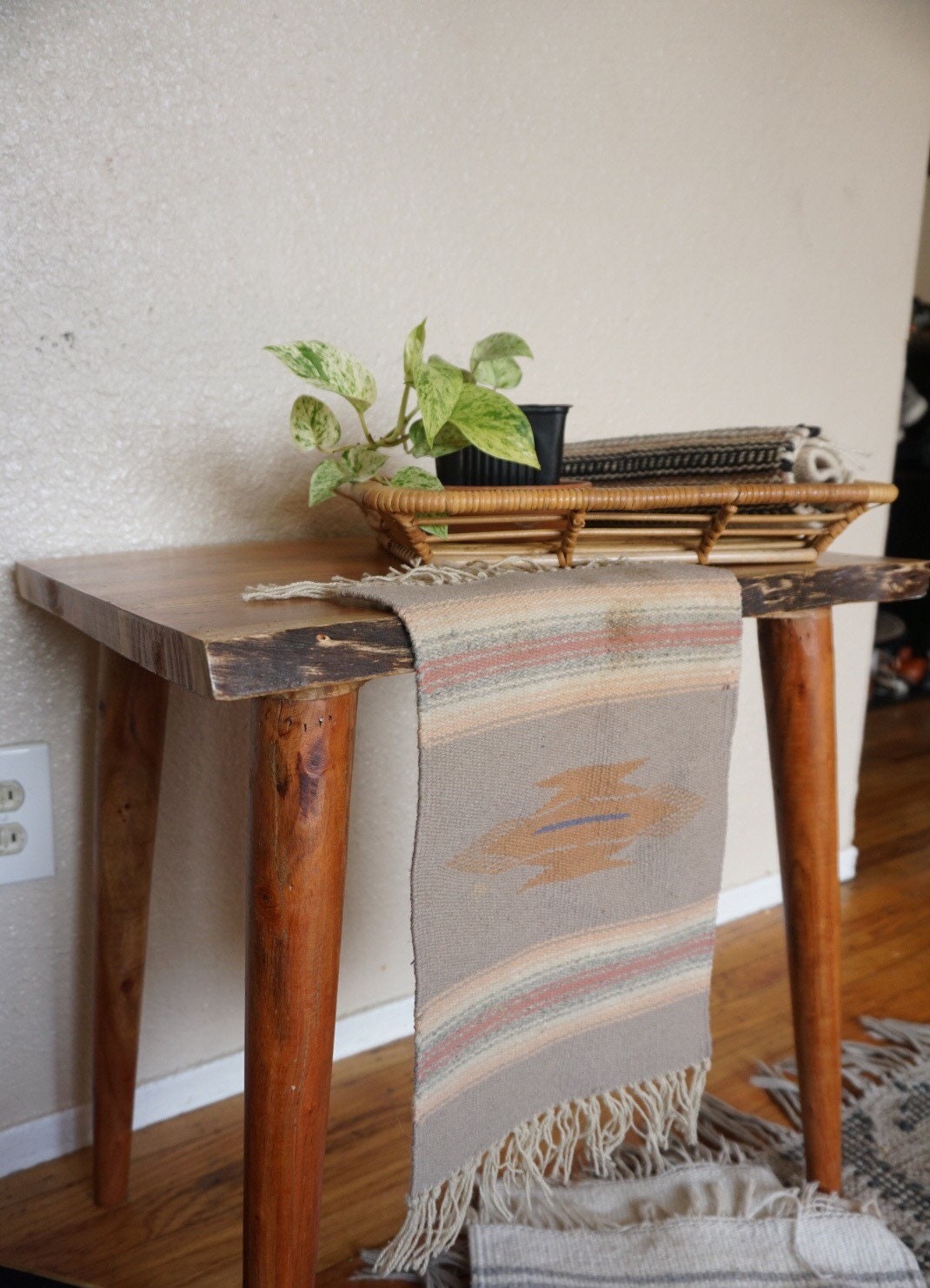 Small Vintage Peach Pink Gray Southwestern Style Woven Wool Wall Tapestry / Rug / Placemat