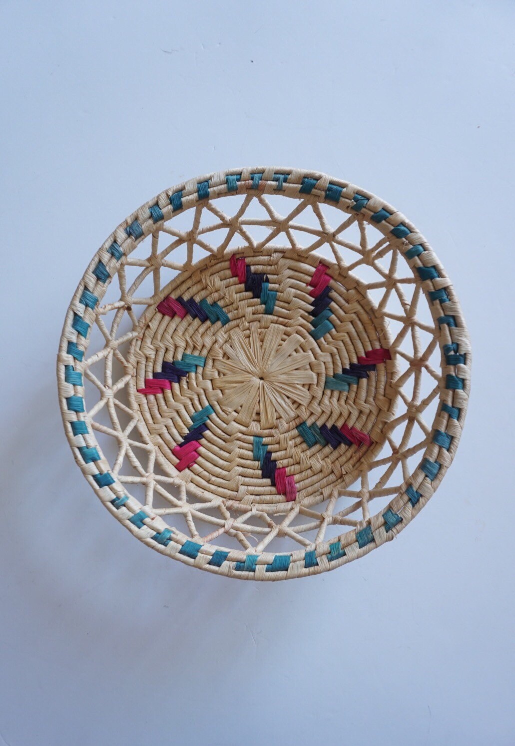 Round Colorful Woven Straw Basket / Fruit Bowl / Wall Decor