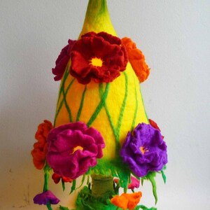 felted flower lamp, bedside lamp, night light, handmade, wool, felt, fairy light, Waldorf inspired, MADE TO ORDER image 3