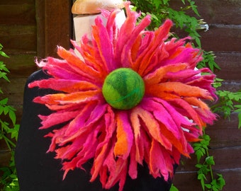 large flower brooch, felted flower, corsage, pin, handmade, felt, lagenlook, sustainable, gift for her, pink, orange, statement brooch