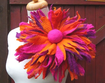 felted flower corsage pin brooch, handmade, felted wool flower, lagenlook, handmade, shawl pin, large, MADE TO ORDER