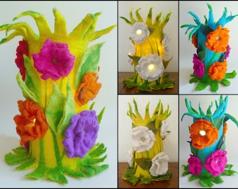 lampe à fleurs feutrée, porte-bougie, vase à fleurs, lampe de chevet, veilleuse, fait main, laine, feutre, lampe féérique, lumière d'ambiance florale, jaune,