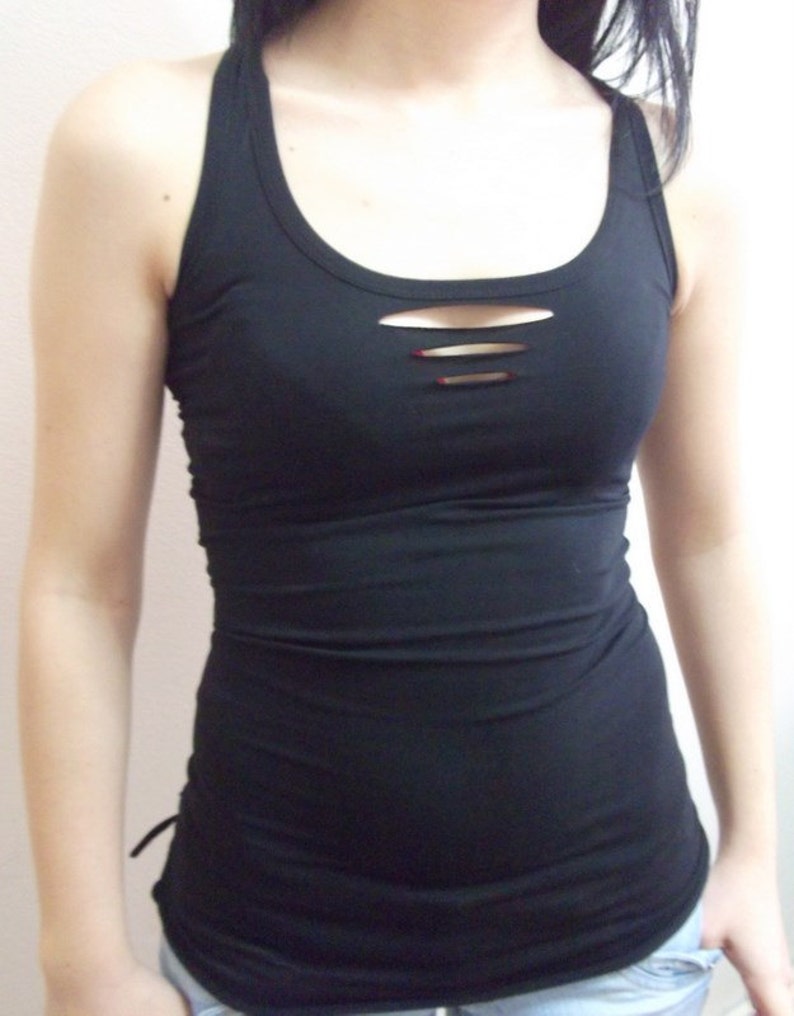 how to make a shredded t shirt