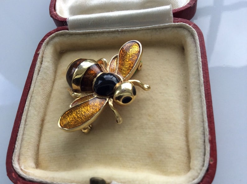 Vintage Gold-tone Enamelled Bee Brooch image 6