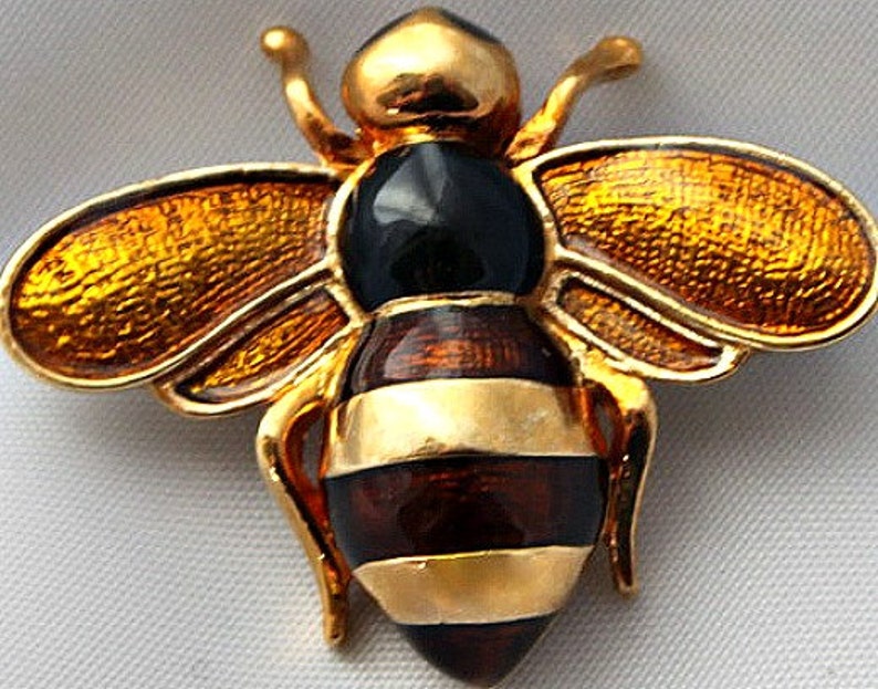 Vintage Gold-tone Enamelled Bee Brooch image 3