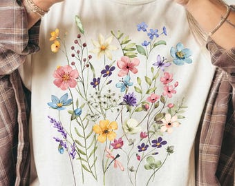 Camiseta de flores prensadas Comfort Colors®, camiseta bohemia con diseño floral botánico y cottagecore, camiseta con estampado de flores silvestres, regalo para jardineros.