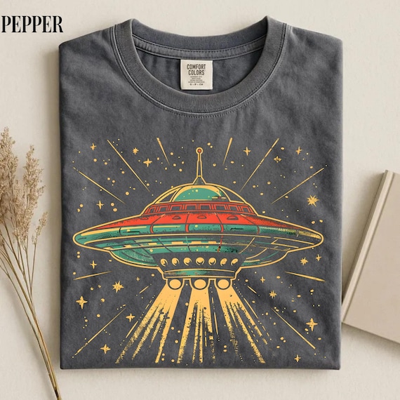Comfort Colors® Vintage Ufo Graphic Tshirt, Retro Ufo Shirt For Space Lover, Funny Astronomy Tee, 90s Spacecraft Top, Gift for Friend