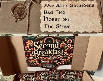 Lord Of The Rings Gift | Personalised Sweet Box from Middle-Earth Sweetshop Second Breakfast