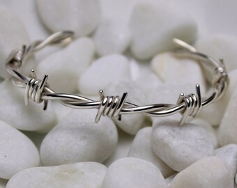 Barbed wire bracelet in sterling silver Medium size 7.0 to 7.1/2 inch.