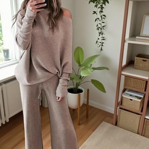 Cozy Off-Shoulder Knit Lounge Set – Soft Two-Piece Outfit