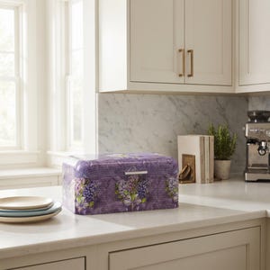 Scatola per il pane, contenitore rettangolare in metallo con coperchio a cerniera, colore viola con fiori, organizer decorativo da cucina, contenitore per panetteria, 9,5 litri