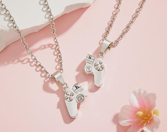 Custom Engraved Magnetic Pendant Necklace Personalized Gift for Couples Anniversary Wedding Valentine's Day