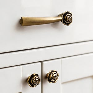 Tirador de latón rosado / Tirador de cajón floral / Tirador individual dorado romántico Hardlle para tocador y cómoda