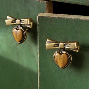 Brass Heart-ShapedCabinet Handle, Jade Cabinet Knob, Decorative Dresser Knob