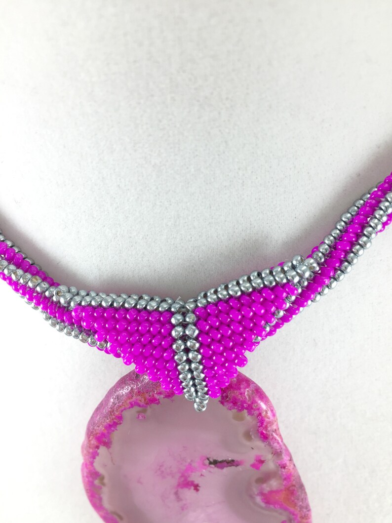 Agate Pendant Necklace Seed Bead Jewlery Statement Necklace Pink Stone Necklace Beaded Necklace Herringbone Stitch Bead Woven Jewelry