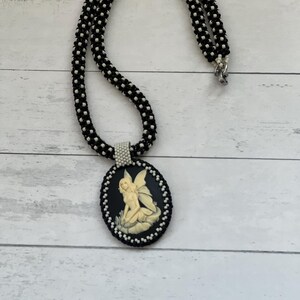 Kneeling Fairy Cameo on Beaded Chenille Stitch Necklace, 18 Inch, One of a Kind bild 6
